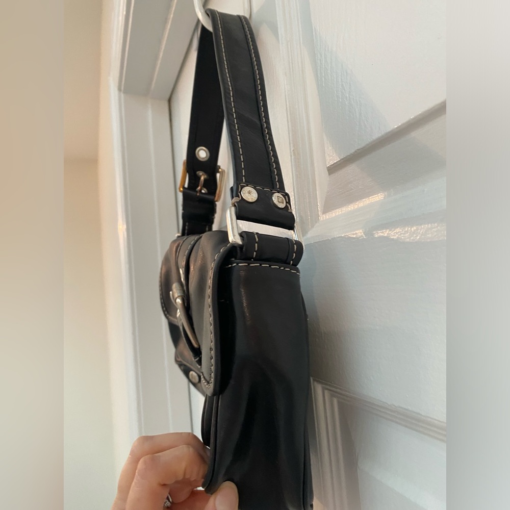 Michael Kors Black Leather Shoulder Bag with Buckle - Picture 3 of 14